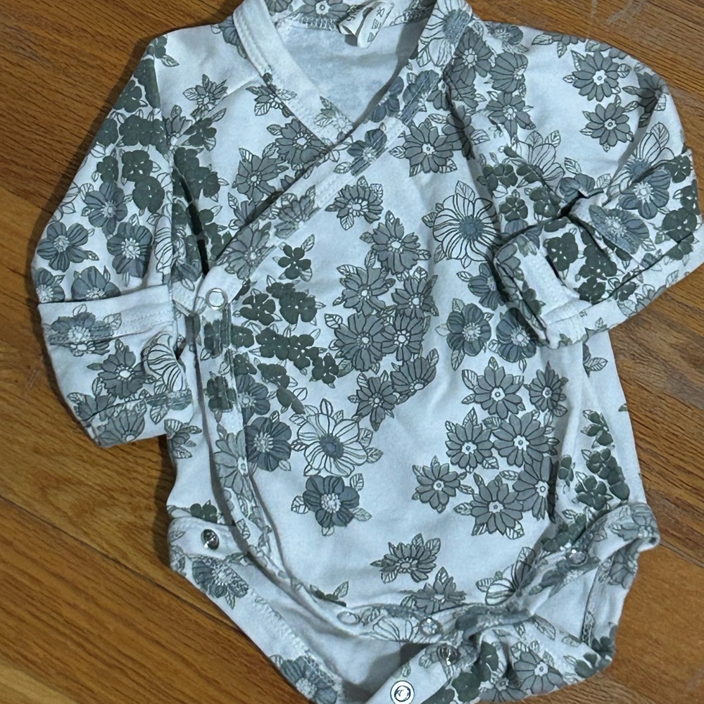 Kate Quinn Floral Bodysuit - Gray and White